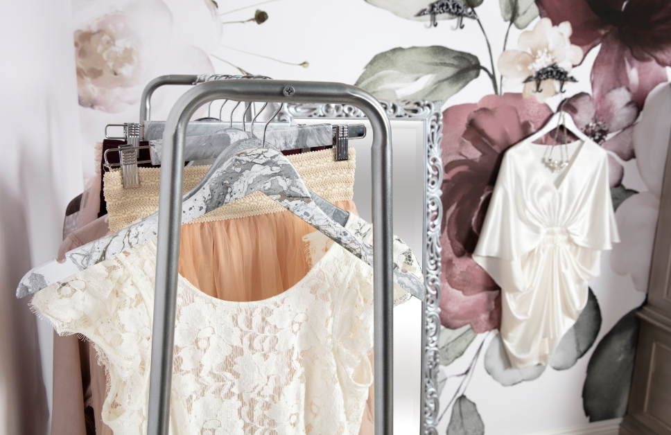 Dressing Room Clothing Rack