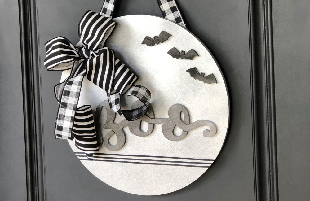 Halloween Decor DIY: Boo Sign
