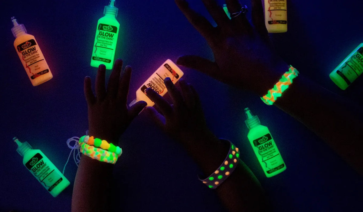 How To Make Glow Dimensional Paint Bracelets