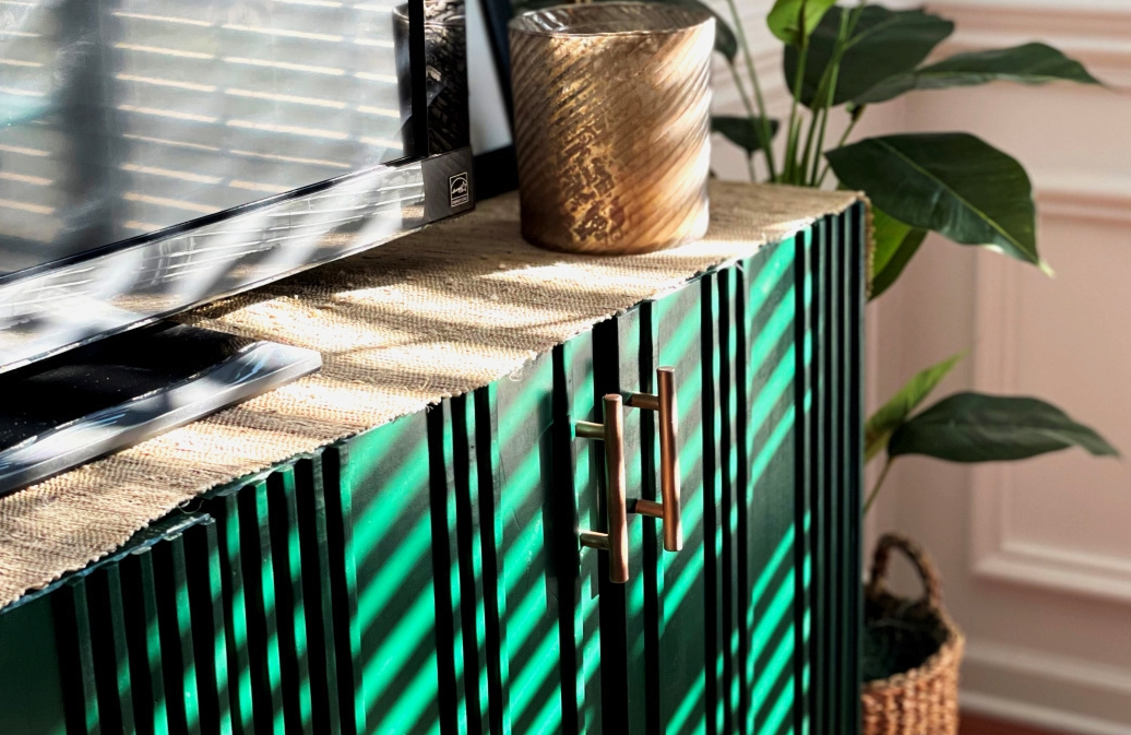 How To Use Spray Paint To Make Basic Furniture Bomb