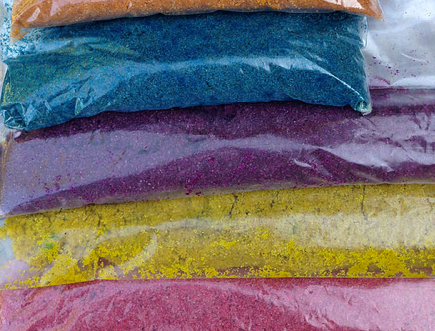 How To Make Your Own Colored Sand With Tulip Dye