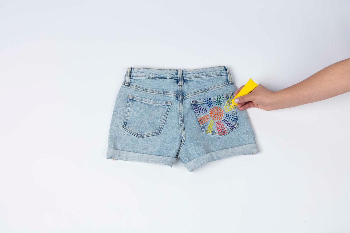 How long does it take Puff Paint to dry?