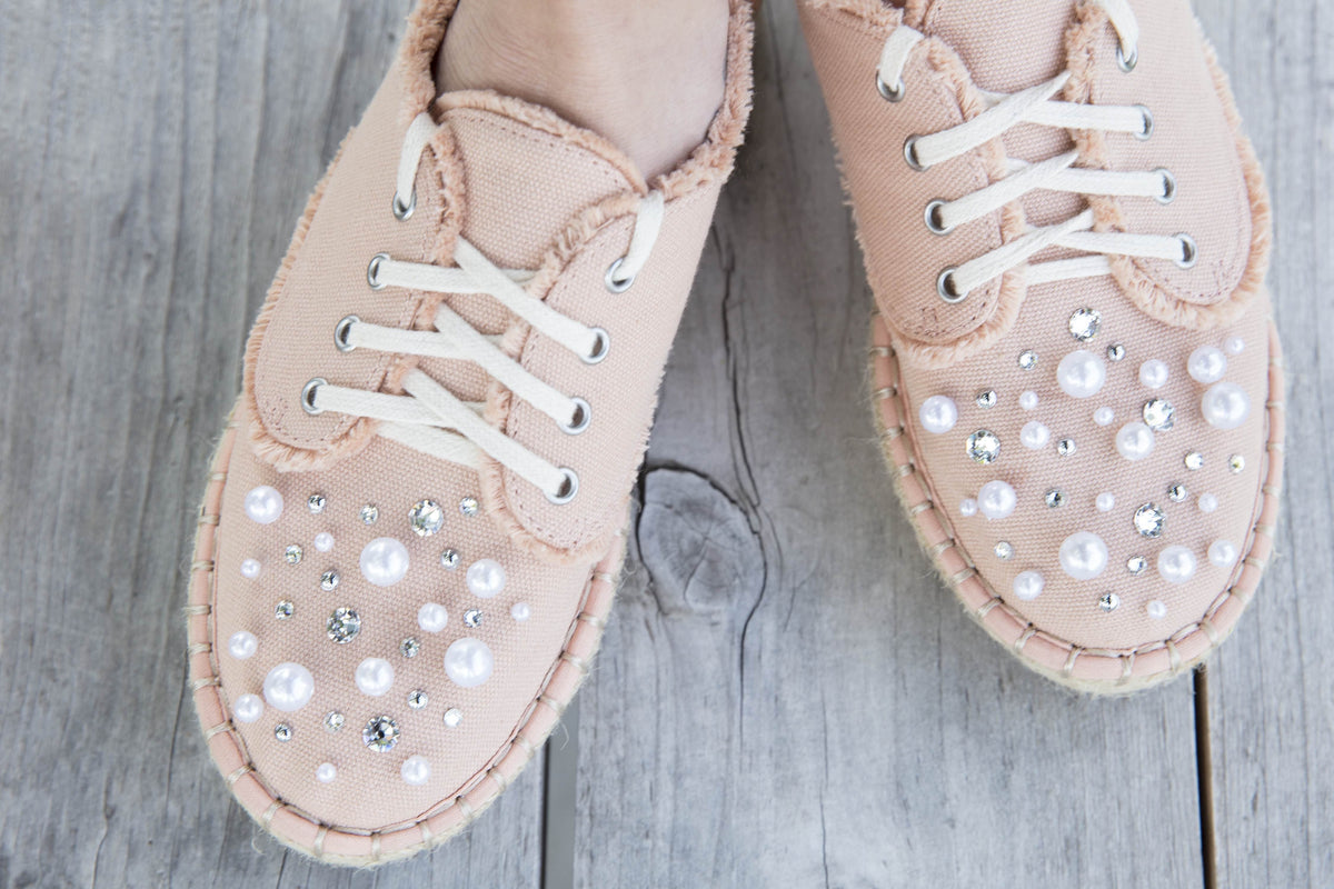 How to Create Embellished Clothes with Fabric Glue