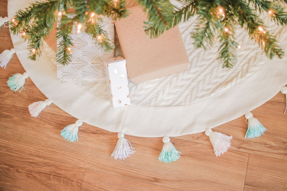 Holiday Decoration Idea: Tie-Dye Tree Skirt Tassels