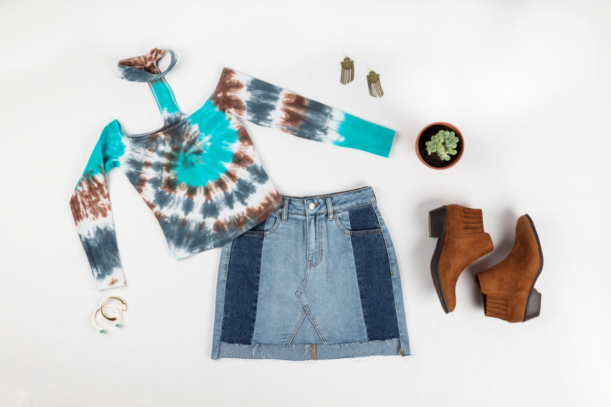 Tie-Dye Clothing DIYs for Fall