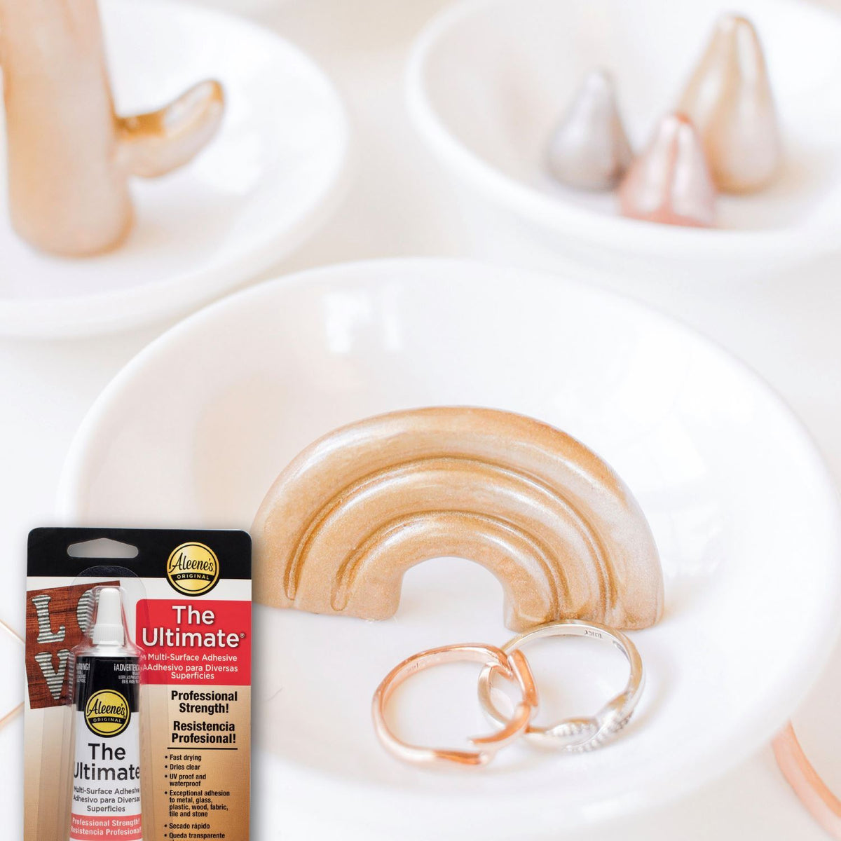 Picture of 40648 Aleene’s The Ultimate Multi-Surface Adhesive 1.5 fl. oz. 3 Pack